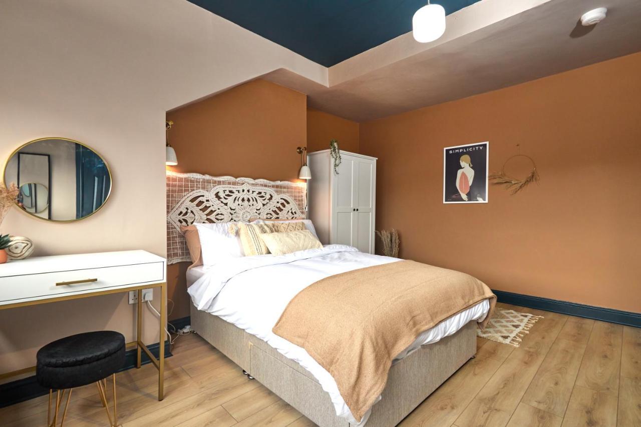 Homebird - Haddon House * Leeds (West Yorkshire)